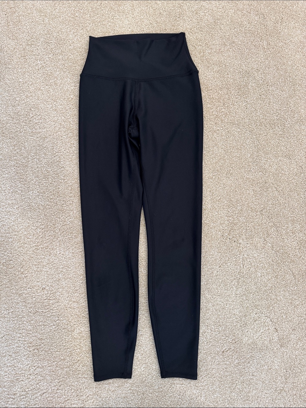 ALO Yoga Airlift Leggings - Picture 2 of 3